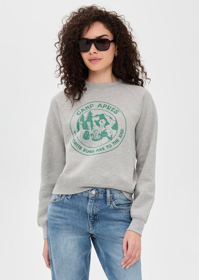 Classic Crewneck Camp Apres (Grey)