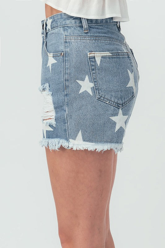 DENIM DISTRESSED STAR PRINT SHORTS