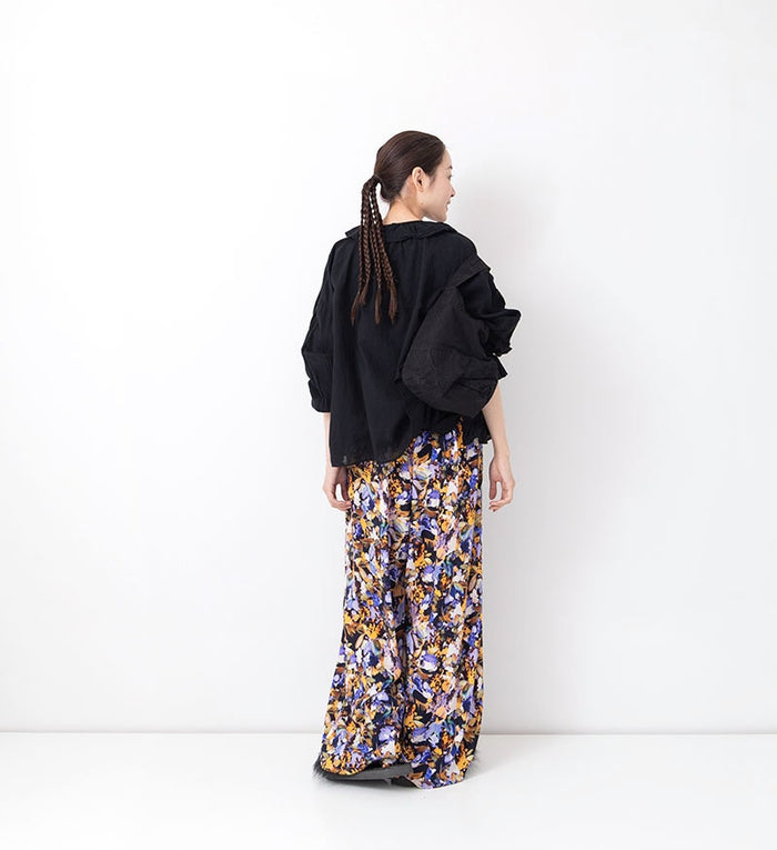Frilled Blouse in Black VC2725