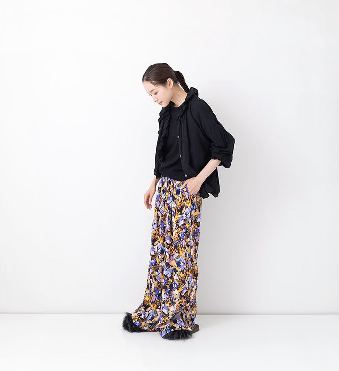 Frilled Blouse in Black VC2725