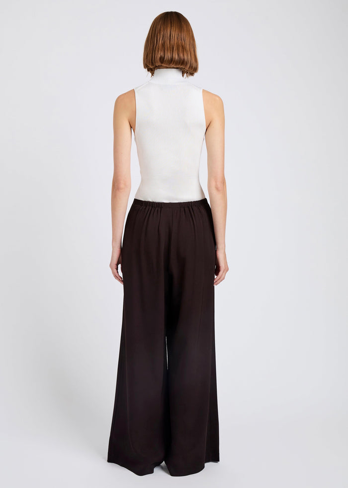 Meadow Pant in Merino Wool Twill (Chocolate)