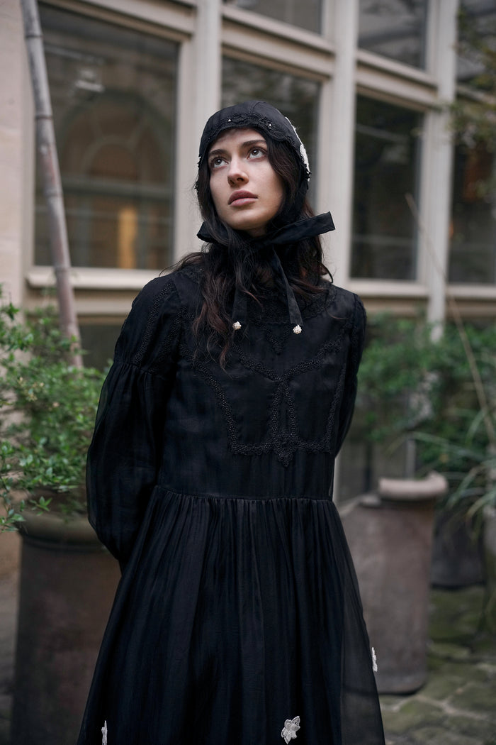 Nura Hat Black
