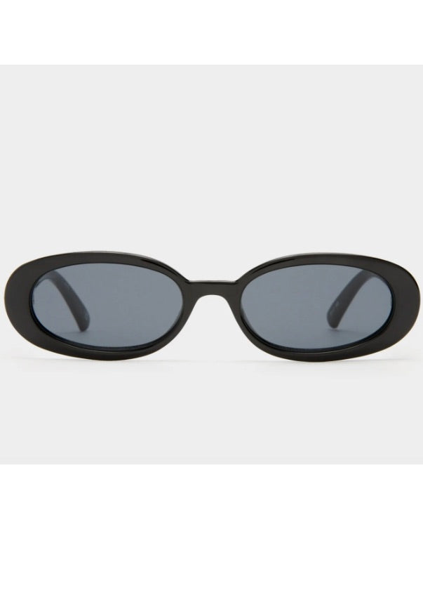 Outta Love (Black)