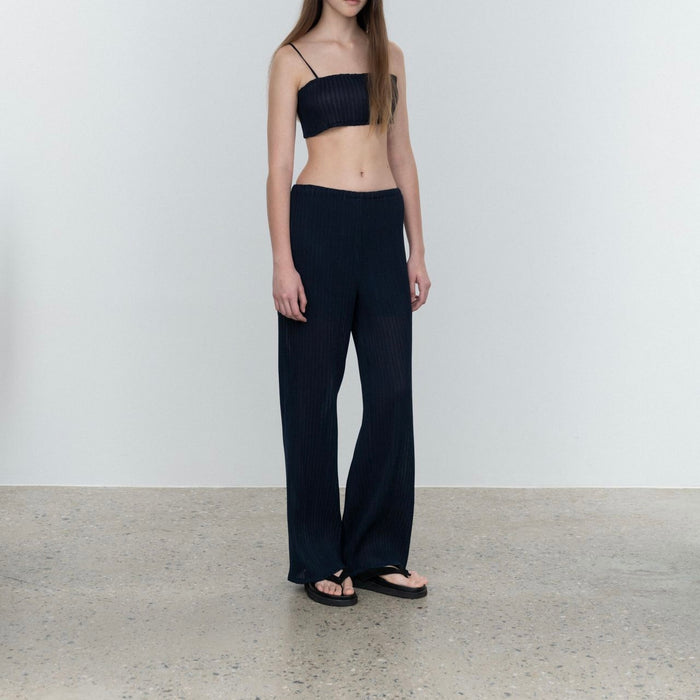 PLEATS STRETCH PANTS Navy