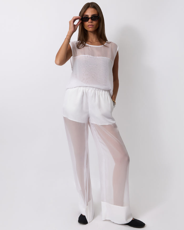 [White] - Model