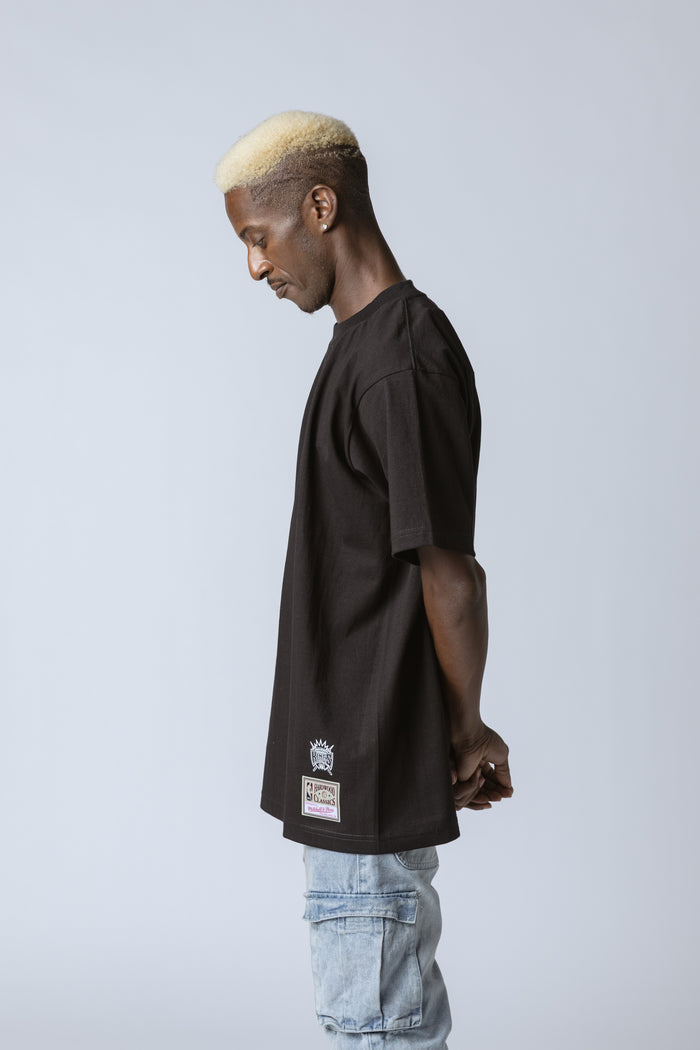 Script Stamp Tee - Badge