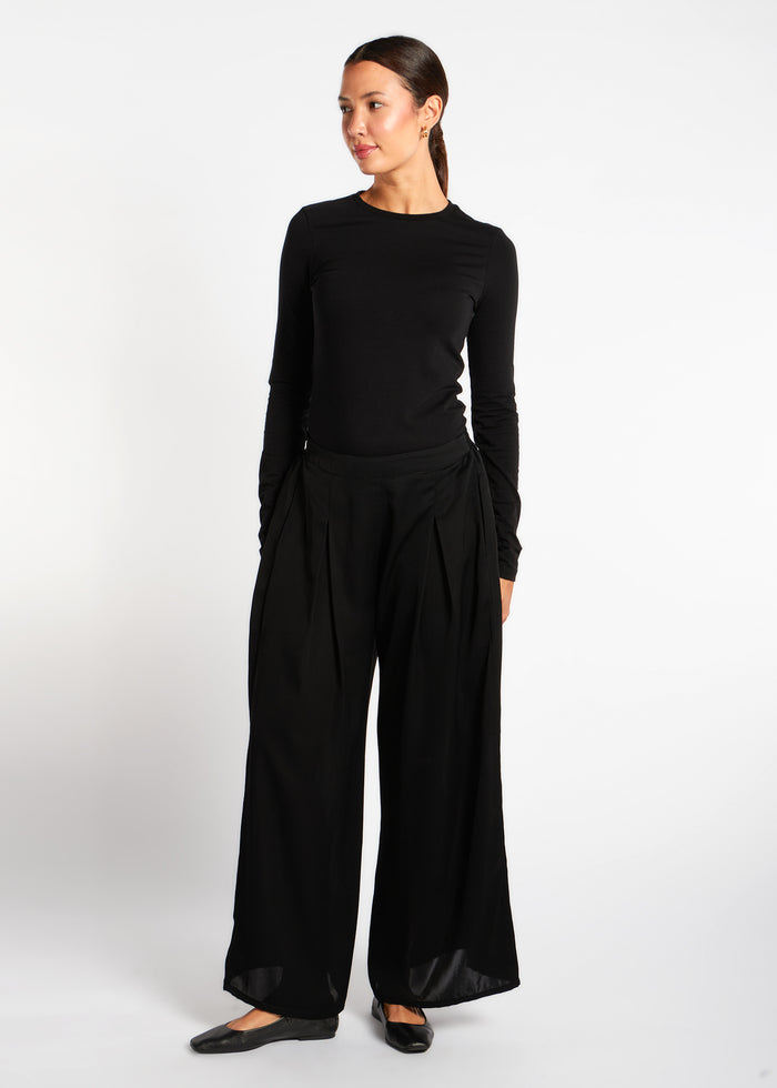Single Pleat Trousers Black - Final Sale