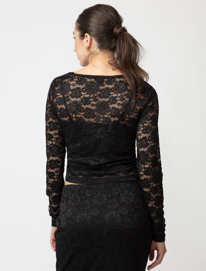 T-shirt en dentelle doublé