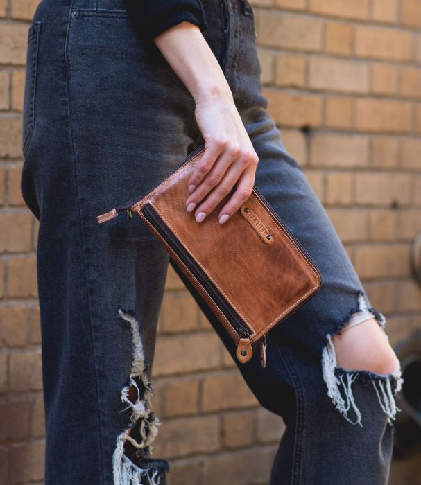 TEMPLETON II BedStu Crossbody (Mult Colors)