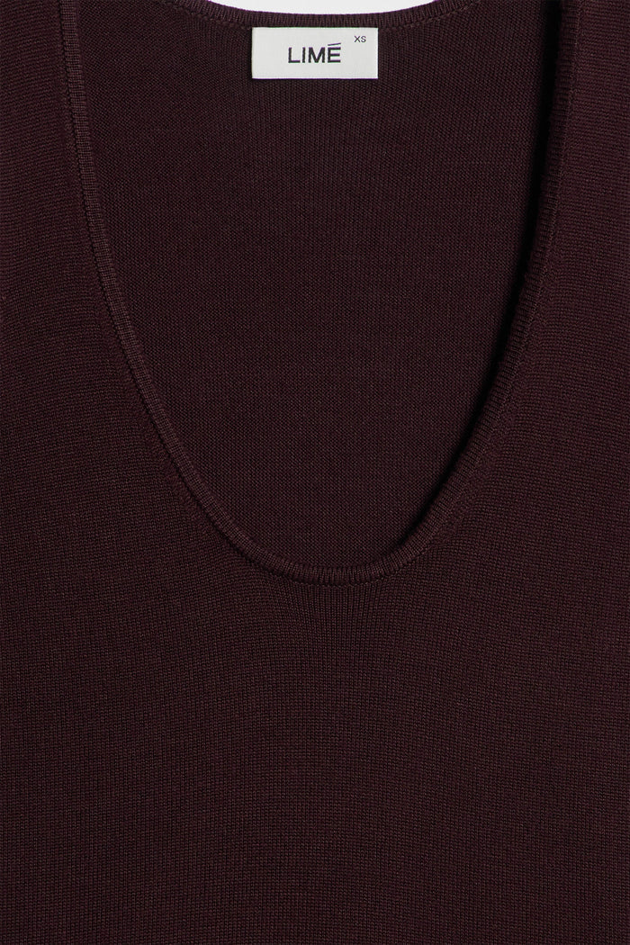 DARK BROWN